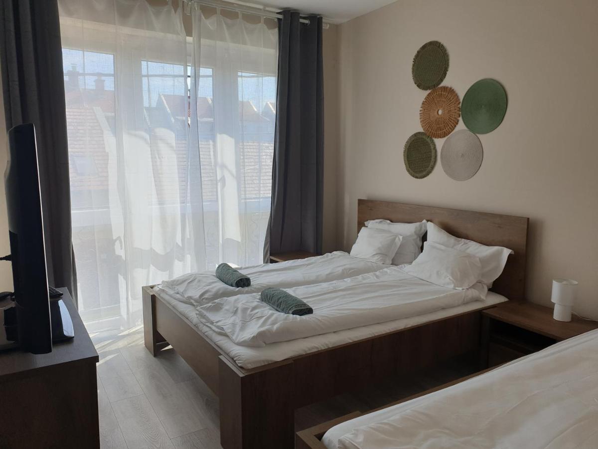 Chill House Apartman Егер Екстериор снимка