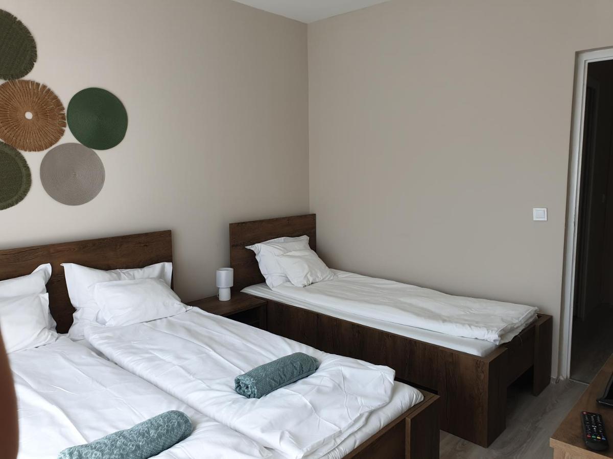 Chill House Apartman Егер Екстериор снимка